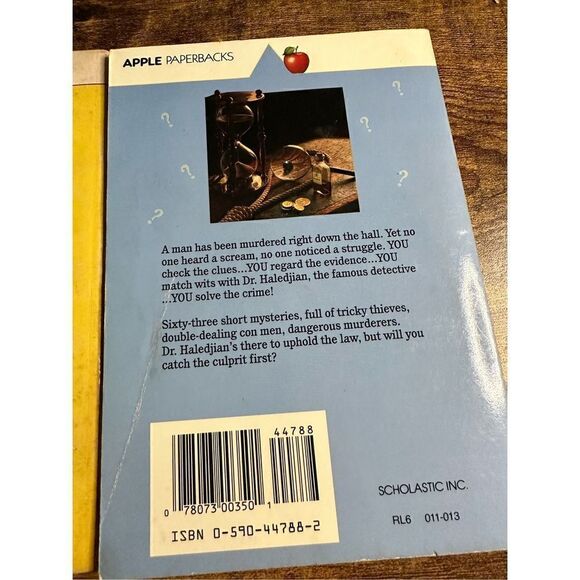 Vintage APPLE PAPERBACK 3 Book Lot DeDe Takes Charge, The TV Kids and Mysteries - Picture 7 of 11